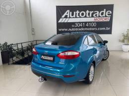 FORD - FIESTA 1.6 TITANIUM SEDAN 16V FLEX 4P AUTO - 2013/2014 - AZUL - R$ 45.900,00