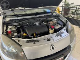 RENAULT - SANDERO 1.0 EXPRESSION 16V FLEX 4P MANUAL - 2013/2014 - PRATA - R$ 32.900,00