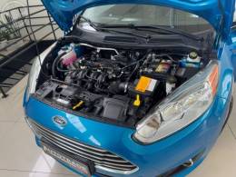 FORD - FIESTA 1.6 TITANIUM SEDAN 16V FLEX 4P AUTO - 2013/2014 - AZUL - R$ 45.900,00