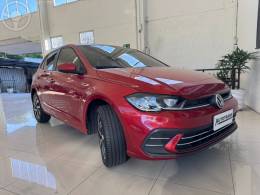 VOLKSWAGEN - POLO 1.0 170 TSI 12V HIGHLINE FLEX 4P AUTOMÁTICO - 2023/2024 - VERMELHA - R$ 104.900,00