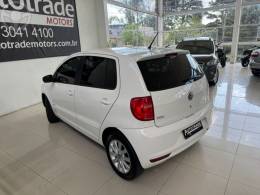 VOLKSWAGEN - FOX 1.6 MI 8V FLEX 4P MANUAL - 2014/2014 - BRANCA - R$ 44.900,00