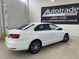 VOLKSWAGEN - JETTA 2.0 TSI HIGHLINE 211CV 4P DSG - 2015/2015 - BRANCA - R$ 79.900,00