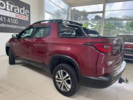 FIAT - TORO 2.0 16V TURBO DIESEL FREEDOM 4WD AT9 AUTOMÁTICO - 2018/2019 - VERMELHA - R$ 107.900,00