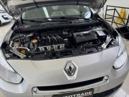 RENAULT - FLUENCE 2.0 DYNAMIQUE 16V FLEX 4P AUTOMÁTICO - 2013/2014 - PRATA - R$ 36.900,00