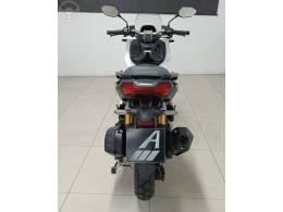 HONDA - ADV 150 - 2021/2021 - BRANCA - R$ 21.900,00