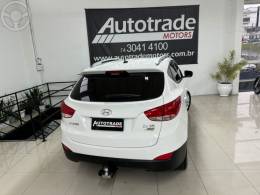 HYUNDAI - IX35 2.0 MPFI GLS 16V FLEX 4P AUTOMÁTICO - 2014/2015 - BRANCA - R$ 75.900,00