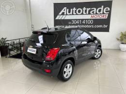 CHEVROLET - TRACKER 1.4 16V TURBO FLEX LT AUTOMÁTICO - 2017/2018 - PRETA - R$ 84.900,00