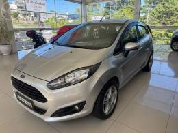 FORD - FIESTA 1.6 SE HATCH 16V FLEX 4P MANUAL - 2016/2017 - PRATA - R$ 52.900,00