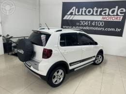 VOLKSWAGEN - CROSSFOX 1.6 MI FLEX 8V 4P MANUAL - 2010/2011 - BRANCA - R$ 43.900,00