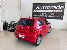 VOLKSWAGEN - FOX 1.0 MI TRENDLINE 8V FLEX 4P MANUAL - 2014/2015 - VERMELHA - R$ 45.900,00