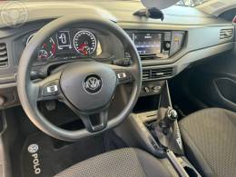 VOLKSWAGEN - POLO 1.0MPI TOTAL FLEX MANUAL - 2019/2020 - VERMELHA - R$ 59.900,00