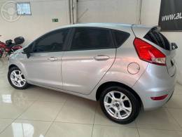 FORD - FIESTA 1.6 SE HATCH 16V FLEX 4P AUTOMÁTICO - 2014/2015 - PRATA - R$ 44.900,00