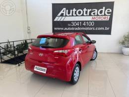 HYUNDAI - HB20 1.0 COMFORT PLUS 12V FLEX 4P MANUAL - 2013/2013 - VERMELHA - R$ 43.900,00