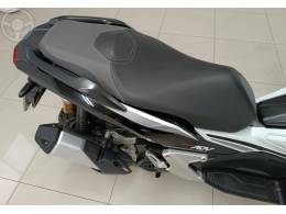 HONDA - ADV 150 - 2021/2021 - BRANCA - R$ 21.900,00