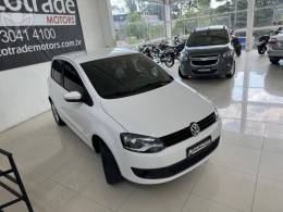 VOLKSWAGEN - FOX 1.6 MI 8V FLEX 4P MANUAL - 2014/2014 - BRANCA - R$ 44.900,00