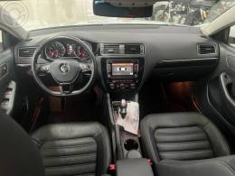 VOLKSWAGEN - JETTA 2.0 TSI HIGHLINE 211CV 4P TIPTRONIC - 2015/2015 - BRANCA - R$ 79.900,00