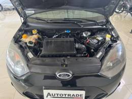 FORD - FIESTA 1.0 ROCAM 8V FLEX 4P MANUAL - 2012/2013 - PRETA - R$ 29.900,00