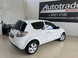 FORD - KA 1.0 MPI 8V FLEX 2P MANUAL - 2013/2013 - BRANCA - R$ 29.900,00