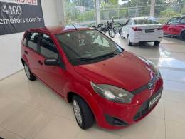 FORD - FIESTA 1.0 ROCAM 8V FLEX 4P MANUAL - 2012/2012 - VERMELHA - R$ 29.900,00