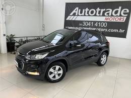 CHEVROLET - TRACKER 1.4 16V TURBO FLEX LT AUTOMÁTICO - 2017/2018 - PRETA - R$ 84.900,00