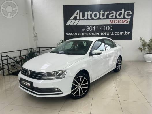 VOLKSWAGEN - JETTA 2.0 TSI HIGHLINE 211CV 4P DSG - 2015/2015 - BRANCA - R$ 79.900,00