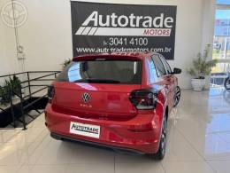 VOLKSWAGEN - POLO 1.0 170 TSI 12V HIGHLINE FLEX 4P AUTOMÁTICO - 2023/2024 - VERMELHA - R$ 104.900,00