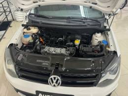 VOLKSWAGEN - CROSSFOX 1.6 MI FLEX 8V 4P MANUAL - 2010/2011 - BRANCA - R$ 43.900,00