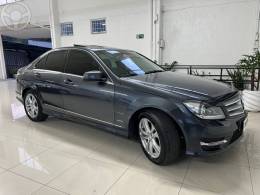 MERCEDES-BENZ - C 200 1.8 CGI AVANTGARDE 16V 4P AUTOMÁTICO - 2013/2014 - CINZA - R$ 92.900,00