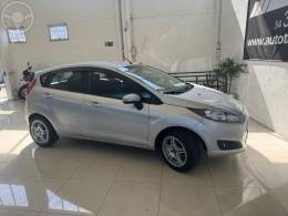 FORD - FIESTA 1.6 SE HATCH 16V FLEX 4P MANUAL - 2016/2017 - PRATA - R$ 52.900,00