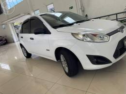 FORD - FIESTA 1.6 MPI CLASS HATCH 8V FLEX 4P MANUAL - 2012/2013 - BRANCA - R$ 34.900,00