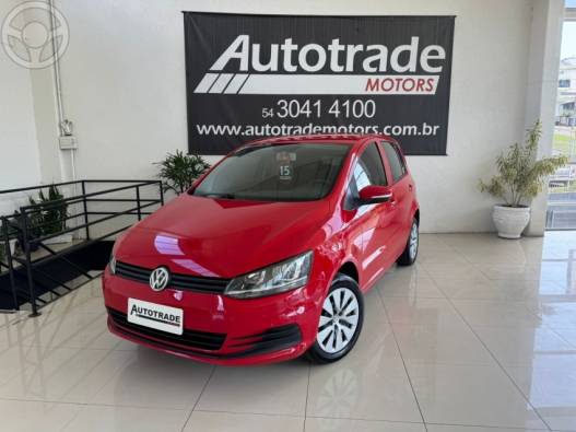 VOLKSWAGEN - FOX 1.0 MI TRENDLINE 8V FLEX 4P MANUAL - 2014/2015 - VERMELHA - R$ 45.900,00