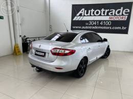 RENAULT - FLUENCE 2.0 DYNAMIQUE 16V FLEX 4P AUTOMÁTICO - 2013/2014 - PRATA - R$ 36.900,00