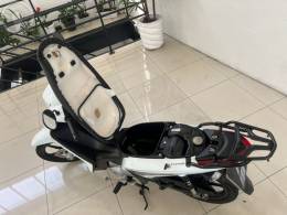 HONDA - BIZ 125 EX - 2014/2015 - BRANCA - R$ 13.900,00