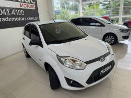 FORD - FIESTA 1.6 MPI CLASS HATCH 8V FLEX 4P MANUAL - 2012/2013 - BRANCA - R$ 34.900,00