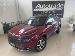 FIAT - TORO 2.0 16V TURBO DIESEL FREEDOM 4WD AT9 AUTOMÁTICO - 2018/2019 - VERMELHA - R$ 107.900,00