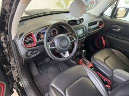 JEEP - RENEGADE 2.0 16V TURBO DIESEL TRAILHAWK 4P 4X4 AUTOMÁTICO - 2015/2016 - PRETA - R$ 85.900,00