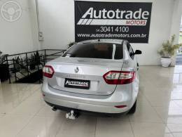 RENAULT - FLUENCE 2.0 DYNAMIQUE 16V FLEX 4P AUTOMÁTICO - 2013/2014 - PRATA - R$ 36.900,00