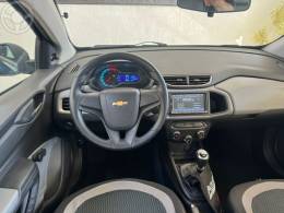 CHEVROLET - ONIX 1.0 MPFI LS 8V FLEX 4P MANUAL - 2016/2016 - PRETA - R$ 45.900,00