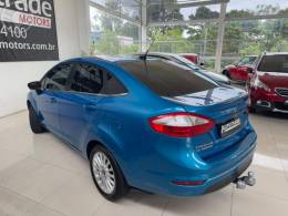 FORD - FIESTA 1.6 TITANIUM SEDAN 16V FLEX 4P AUTO - 2013/2014 - AZUL - R$ 45.900,00