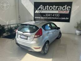 FORD - FIESTA 1.6 SE HATCH 16V FLEX 4P MANUAL - 2016/2017 - PRATA - R$ 52.900,00